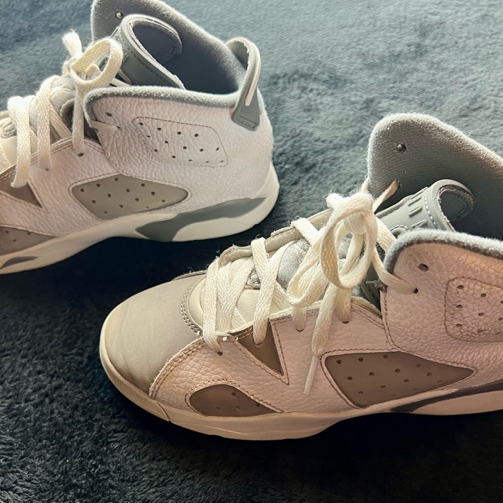 Kids - Jordan Retro 6 - Size 3
